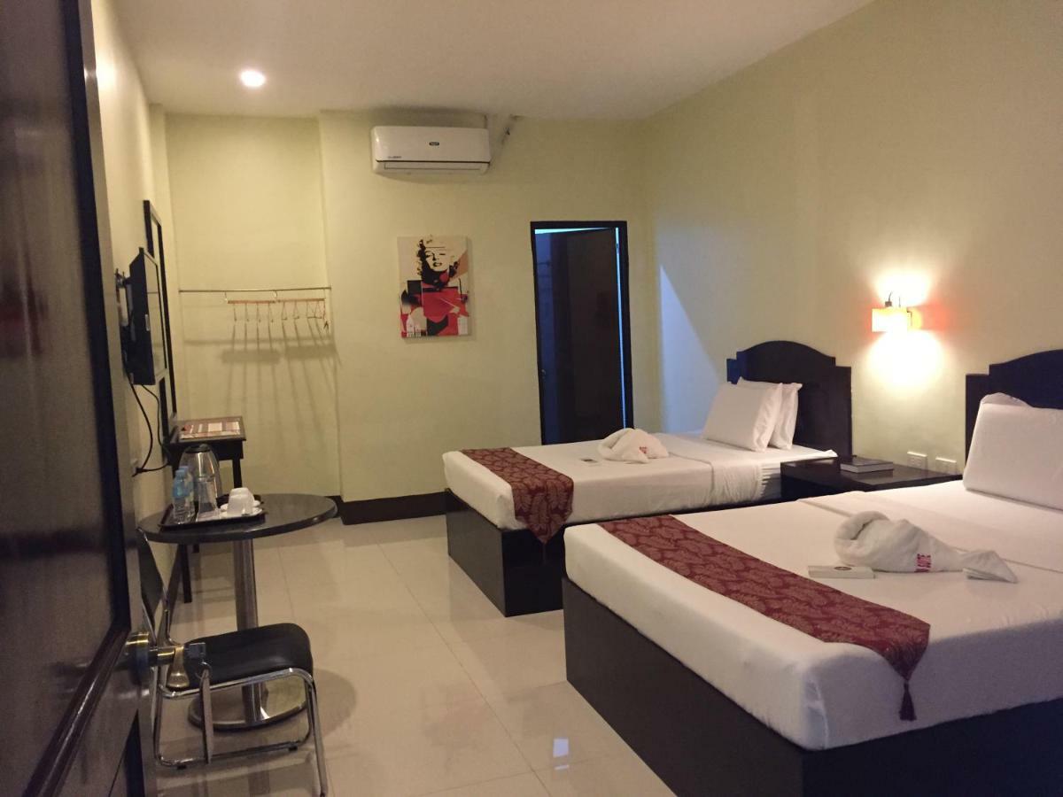 Hollywood Suites General Santos City Exterior photo