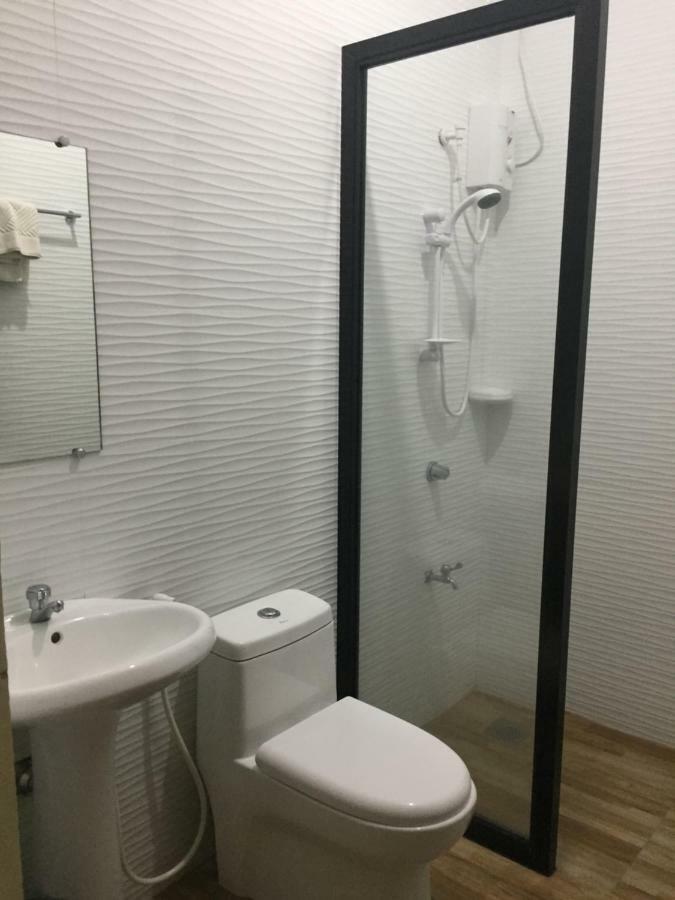 Hollywood Suites General Santos City Exterior photo